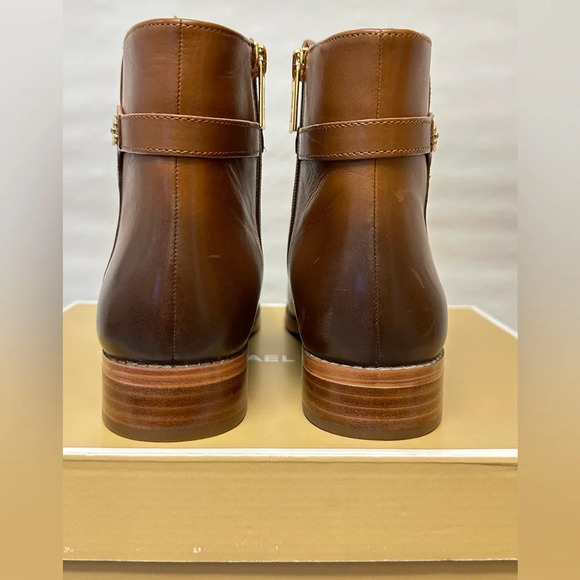 NIB MICHAEL Michael Kors Finley Luggage Flat Bootie Ankle Boots 8.5 - Picture 7 of 14